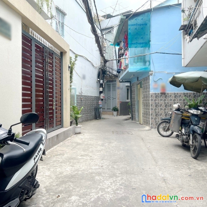 Nhà hẻm rộng 4x13.2m nở hậu âu dương lân p3q8 giá 5tỷ