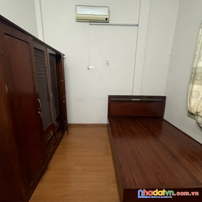 Em cần cho thuê nhà nguyên căn phố nguyễn lân- thanh xuân.