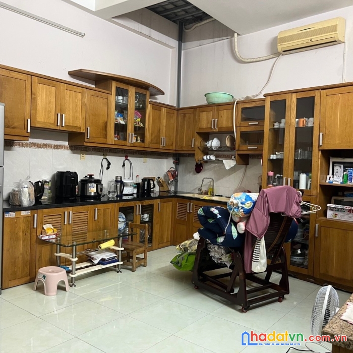 Giá tốt chốt ngay, nhà hxh 3/2, p.11,  q.10.