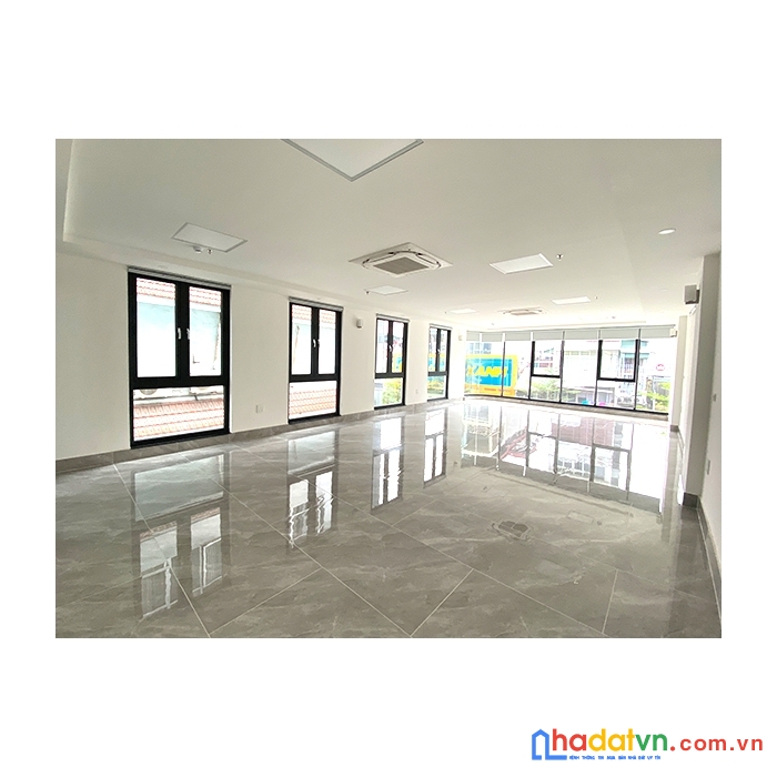 Bán gấp tòa nhà văn phòng xây mới 8 tầng lô góc mặt phố vọng. giá 58 tỷ
