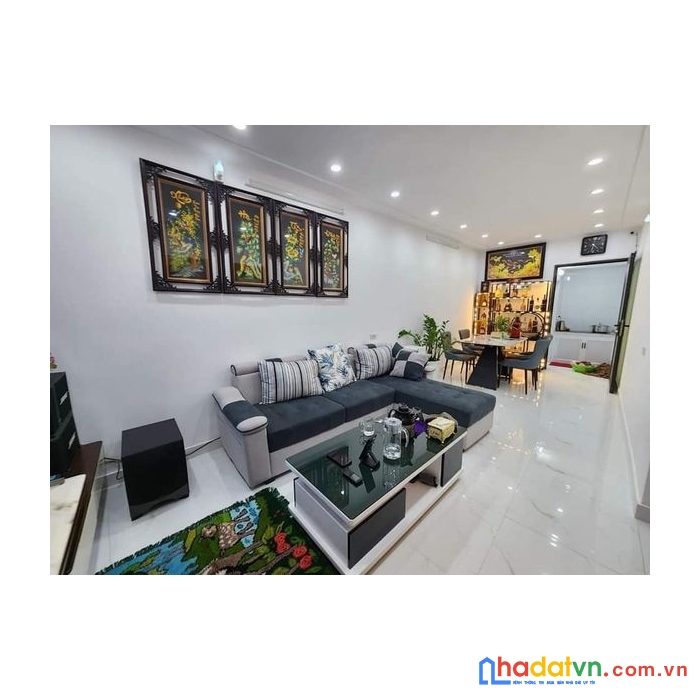 Bán nhà phố cầu đát, xây rất đẹp và tâm huyết