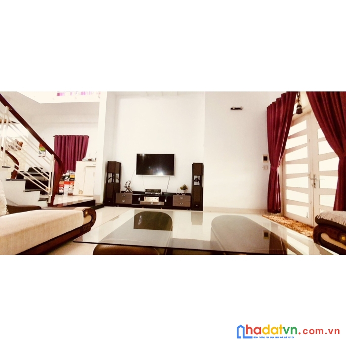 Chỉ nhỉnh 10 tỷ - bán rẻ nhà đẹp 2 mặt tiền đường lớn 10m5 trần huấn.