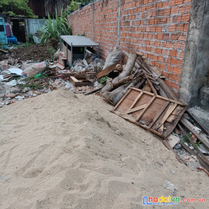 Bán đất 80m2 vuông vức tôn đản 1.3x tỷ