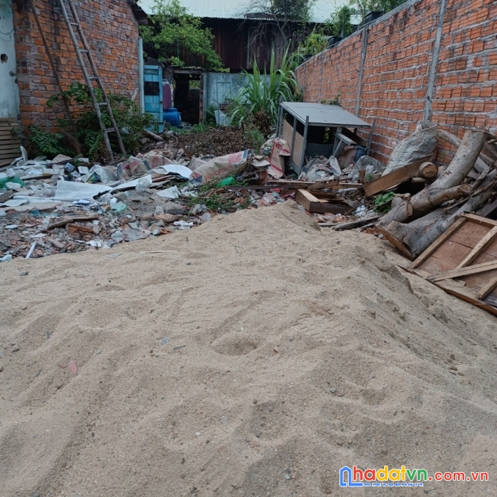 Bán đất 80m2 vuông vức tôn đản 1.3x tỷ