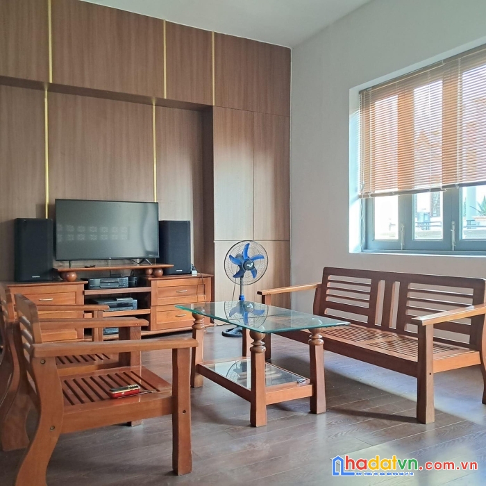 Bán nhà hxt dt 196m2 ngang gần 8m có dòng tiền sát mt lê trọng tấn tân phú 11 tỷ 5