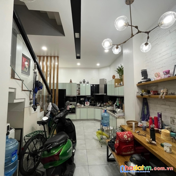 Chính chủ cần bán nhà đẹp đường số 18, bhh, 3 tầng, hẻm ô tô 6m, 50m2 chỉ 5.95 tỷ