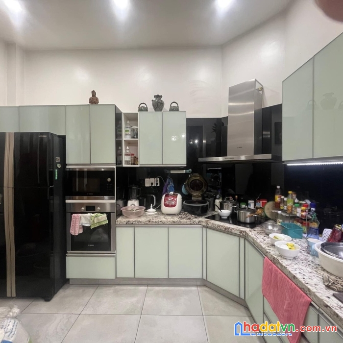 Chính chủ cần bán nhà đẹp đường số 18, bhh, 3 tầng, hẻm ô tô 6m, 50m2 chỉ 5.95 tỷ