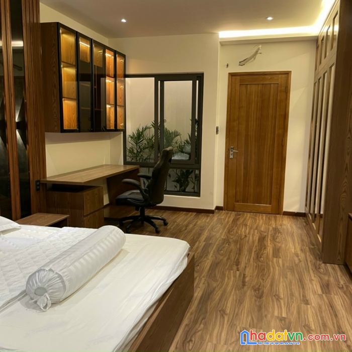 Bán tòa nhà 96 chdv hxh 8m bùi văn ba, quận 7. dt: 9.5mx40m, cn: 377m2, 50 tỷ tl