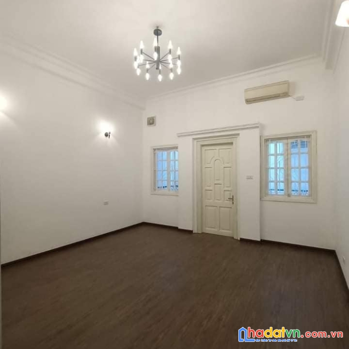 Siêu phẩm !! xem ngay nhà riêng quận cầu giấy 70m2, 5 tầng đẹp mới hiện đại ở ngay chỉ 7.2 tỷ cạnh