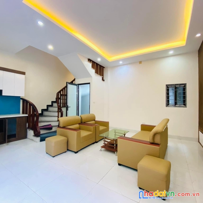 Siêu phẩm !! xem ngay nhà chùa láng đống đa 33m2, 5 tầng nhà mới đẹp hiện đại ở ngay chỉ 4.7 tỷ