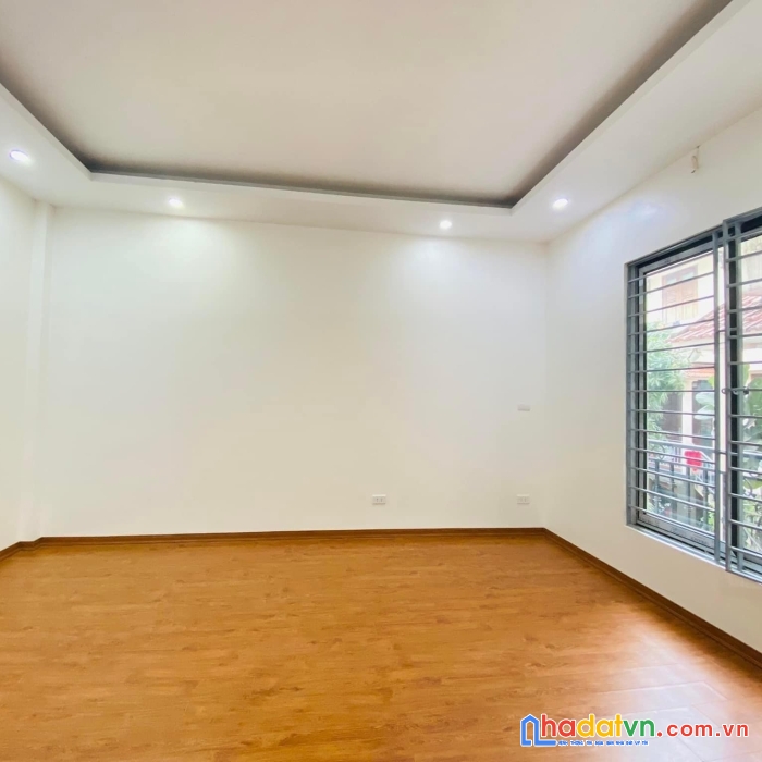 Siêu phẩm !! xem ngay nhà chùa láng đống đa 33m2, 5 tầng nhà mới đẹp hiện đại ở ngay chỉ 4.7 tỷ