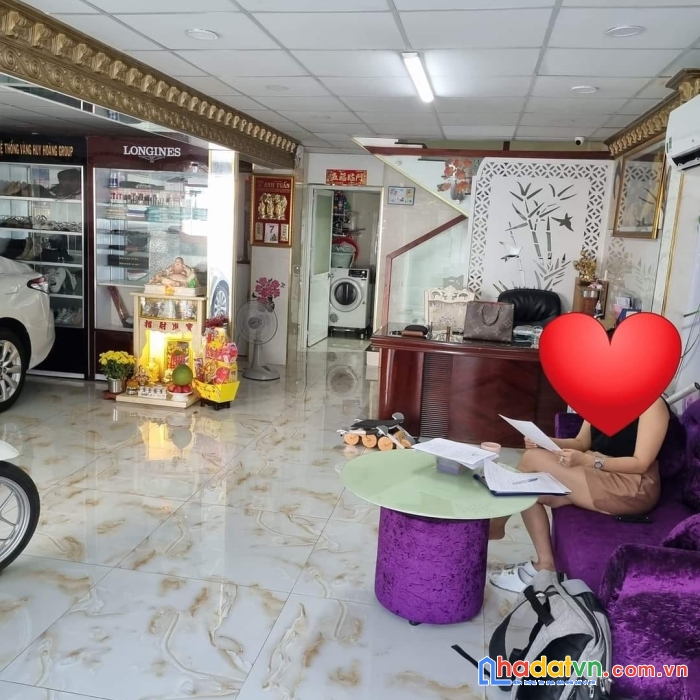 Bán nhà mặt tiền đường 3 tháng 2 ngang 7.1m, dtsd 175, chỉ 19.8 tỷ.