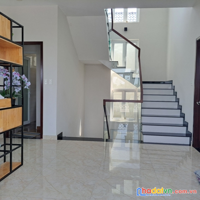 Bán nhà 50m ra quangtrung phường 11 gò vấp 3 tầng 4x15 hơn 5 tỷ