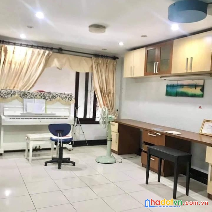 Bán nhà mặt tiền tân phú 152 m2, 8x19 ngay hiền vương quách đình bảo