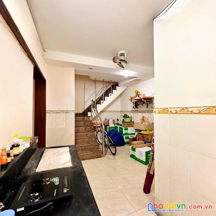 Bán đất tặng nhà, cách 3 căn ra mt trần quang diệu, 3 tầng, 5pn, ngang 5m, 68m2, 7.8 tỷ