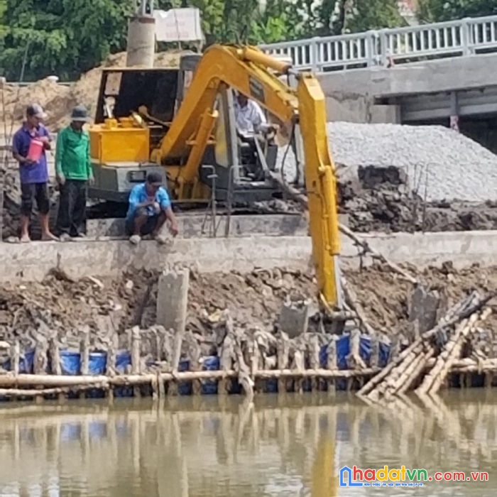 Cần bán 3 nền thổ cư đẹp ,mặt tiền đường  trung tâm thị trấn núi sập an giang