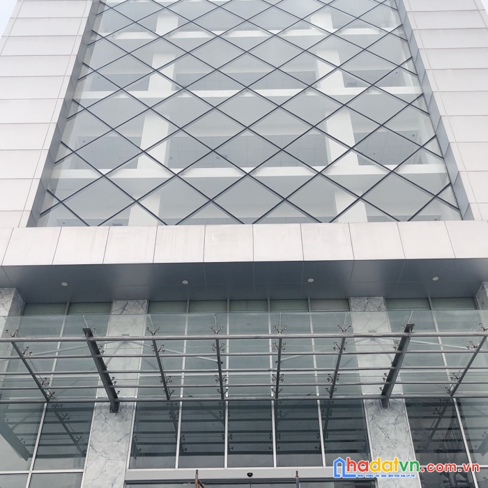 Bán tòa nhà quận 6 ,1500m2 , 8 lầu , 24x62 , diện tích sàn 72000m2