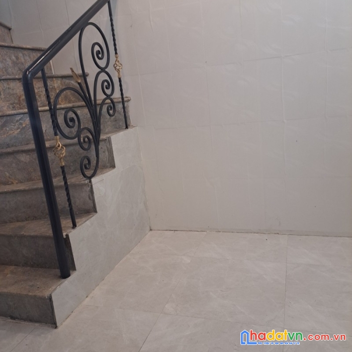 Bán nhà hồng mai hai bà trưng 12m2 x 5 tầng, mt 4m giá 1.2  tỷ