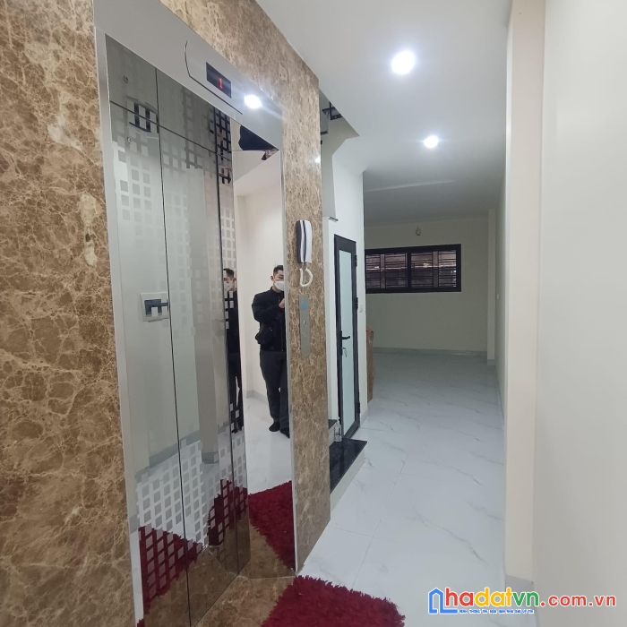Bán nhà thái thịnh, đống đa, 6 tầng thang máy, ngõ thông kinh doanh, ô tô đỗ cửa, vị trí đắc địa,