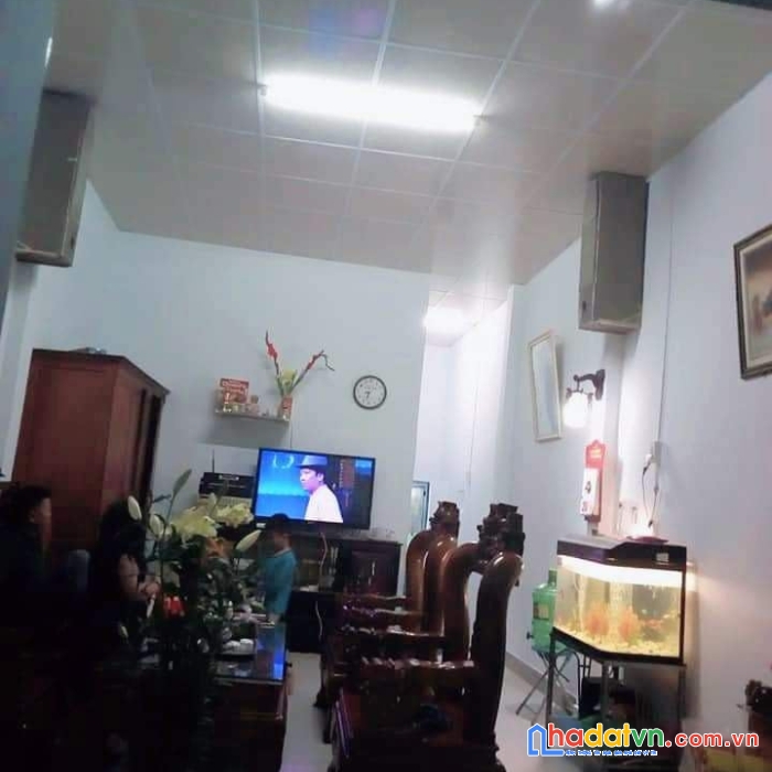 .nhà tôn đản, 60m ra mt, 58m2, c4, 1.65 tỷ