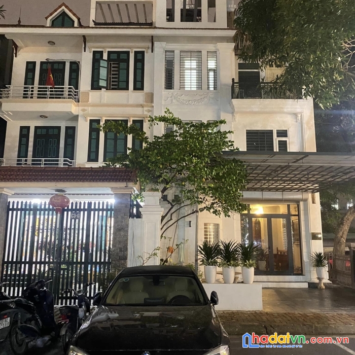 Bán nhà phố nguyễn chí thanh, đống đa. thang máy, ô tô, kdoanh sầm uất, full nội thất