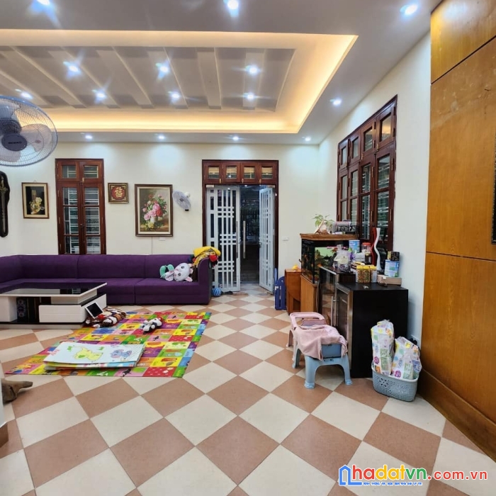 Bán nhà phố nguyễn chí thanh, đống đa. thang máy, ô tô, kdoanh sầm uất, full nội thất