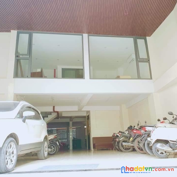 Bán ccmn 8 tầng phùng khoang, ô tô tránh, vỉa hè  kinh doanh sầm uất, doanh thu 200 triệu
