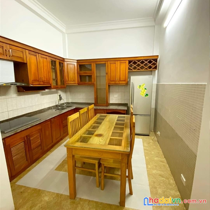 Bán nhà cầu giấy-5 tầng-sát phố-nhỉnh 3 tỷ