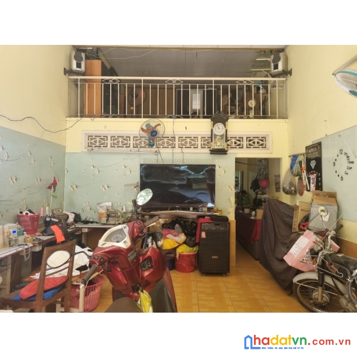 Bán nhà mặt tiền phạm văn đồng, q. bình thạnh, 83m2 (5.4m x 14.5m), ngay cầu bình lợi
