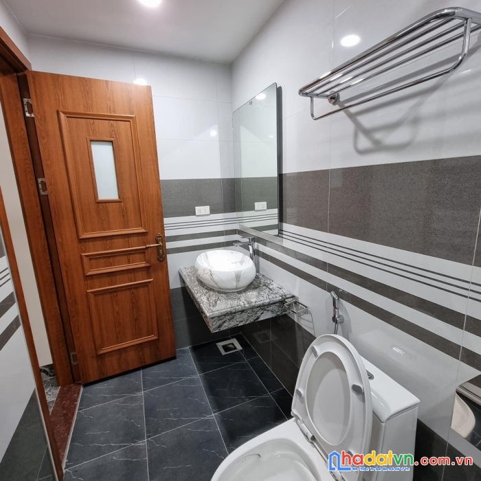 Bán nhà đẹp thiên hiền - nam từ liêm 42m2, 5 tầng, ô tô đỗ cửa, kinh doanh.