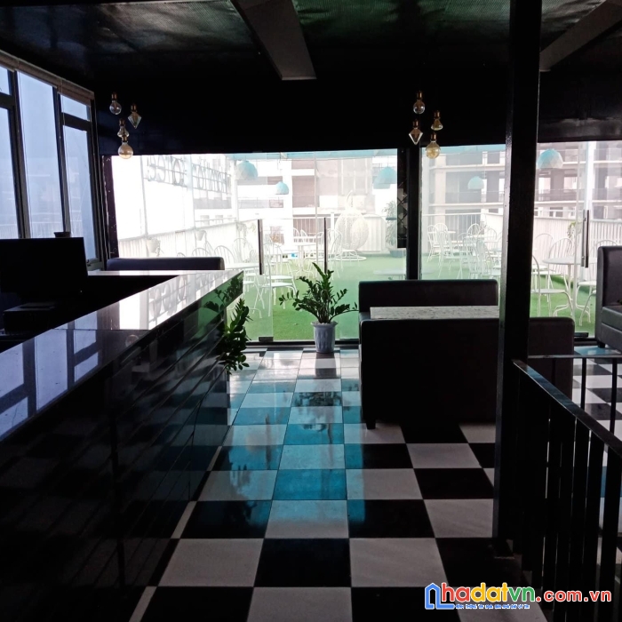 Cho thuê toà nhà kinh doanh văn phòng phố vip quận đống đa 11 tầng giá 700 triệu tháng.