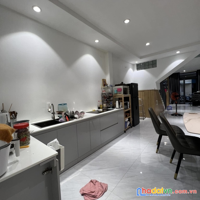Cần tiền trả nợ bán gấp nhà p14 gò vấp - hxh - 66m2 - giá chỉ 5.7 tỷ