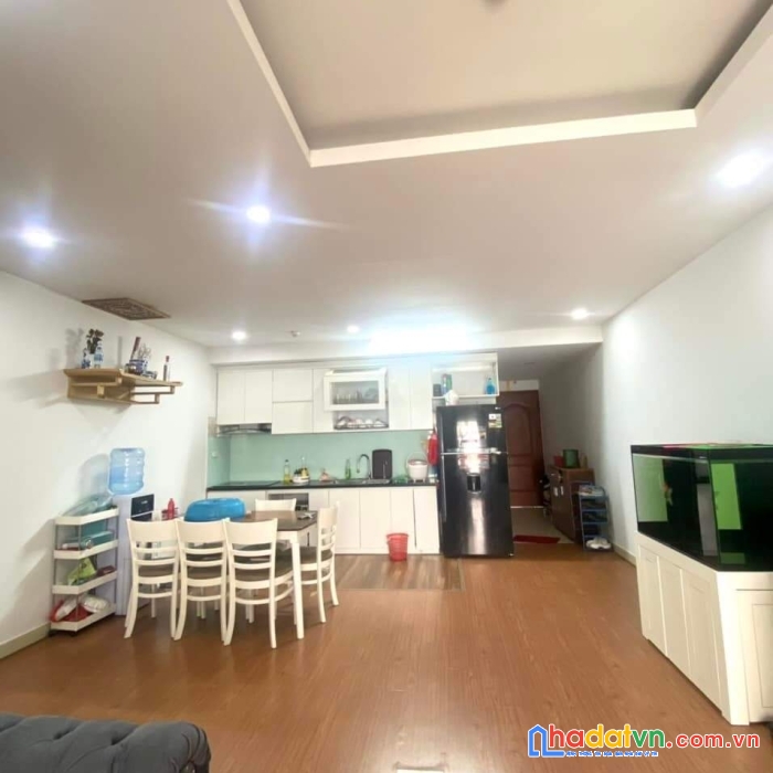 Cần bán gấp căn hộ vinaconex 2 tầng trung 3 ngủ full nội thất giá bất ngờ