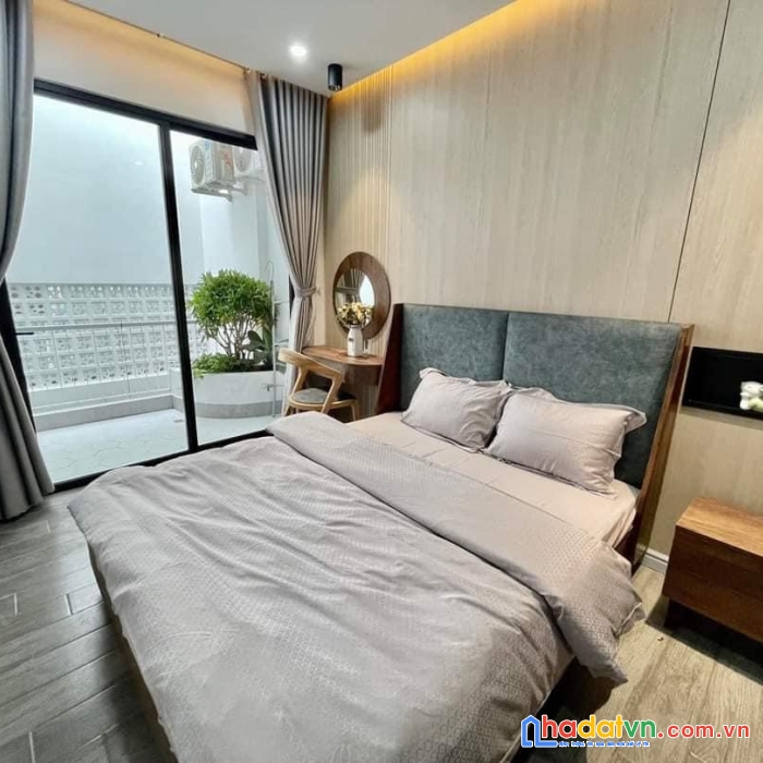Bán nhà mễ trì hạ 65m2  x 5 tầng, mt 5m, ô tô vào nhà, tiện ích vô vàn, full nội thất. giá chỉ 4