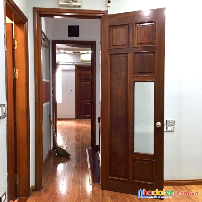 Nhà mới lô góc ga ra ô tô 6 ngủ chợ đồng xa mai dịch hà nội 12 tỷ.