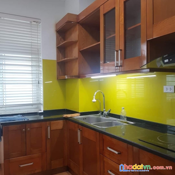 Cần bán gấp nhà khương đình quận thanh xuân 50m2 mt4.3m nhà đẹp ở ngay ngõ ba gác tránh sh