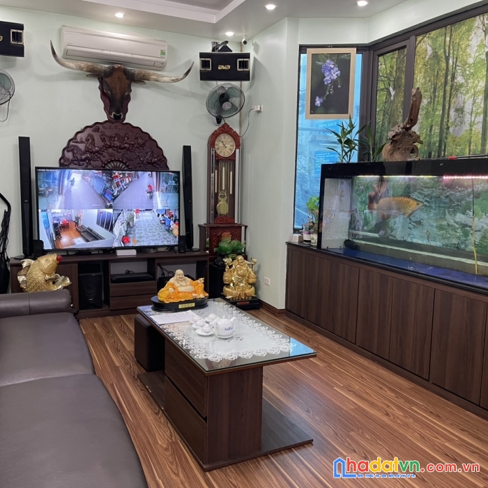 Chính chủ bán nhà mặt phố ba đình ,ô tô đỗ cửa,gần trường, chợ , buôn bán kinh doanh tốt