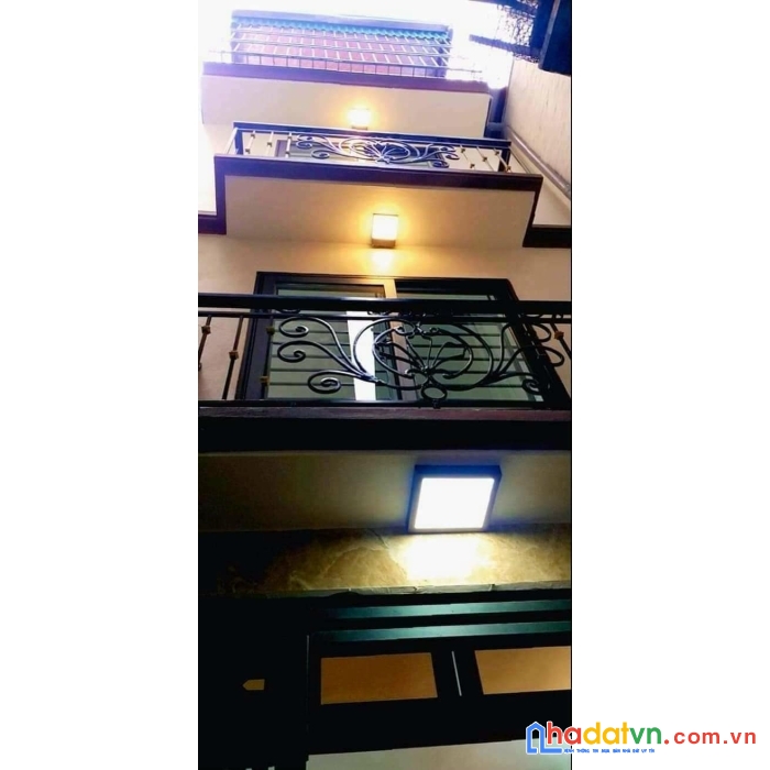 Giảm giá chào chủ bán cắt lỗ giá chỉ còn 3.4 tỷ - nhà đẹp 4 tầng - dt: 33m2 3 phòng ngủ - mt: 3.5m