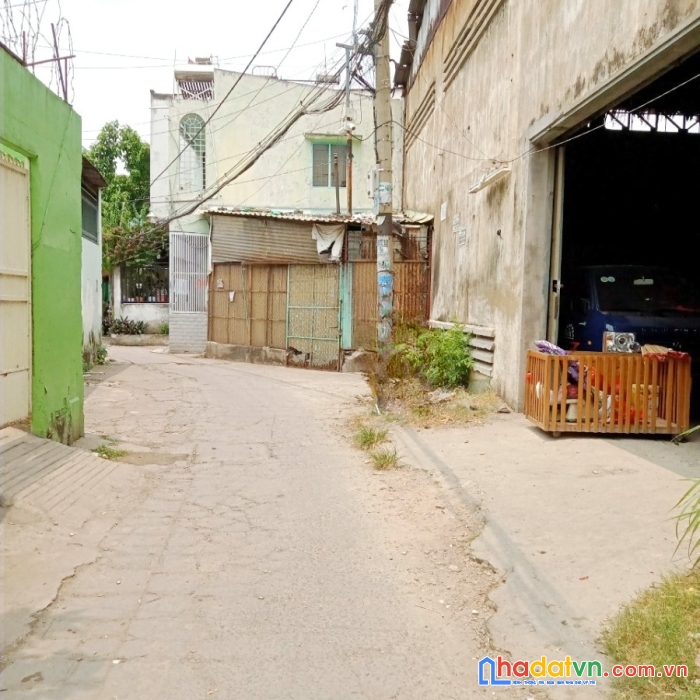 Bán kho 8 x 27m - hxh đường cây sung p14q8 - giá : 14 tỷ