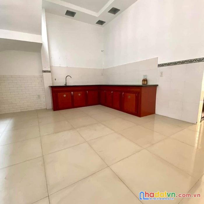Ngộp bán nhà dt 90m2, 3  tầng phan anh, hẻm xe hơi