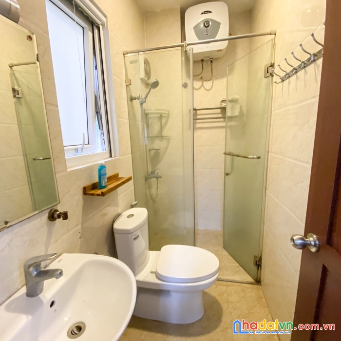 Cho thuê nhà trong ngõ tô ngọc vân, tây hồ, hn