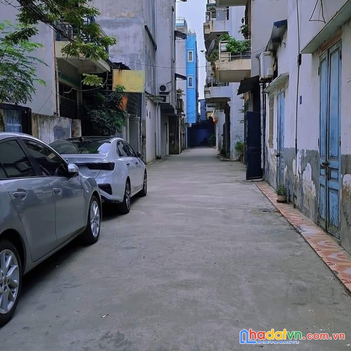 Nhà đẹp phố hoàng văn thái quận thanh xuân 45m2 nhỉnh 6 tỷ gara kinh doanh tặng nội thất