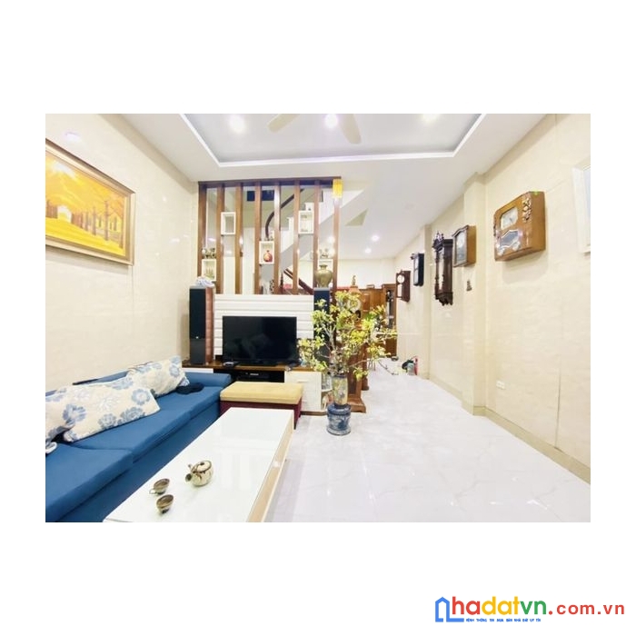 Nhà đẹp phố hoàng văn thái quận thanh xuân 45m2 nhỉnh 6 tỷ gara kinh doanh tặng nội thất