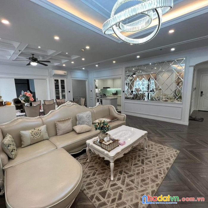 Chính chủ bán căn 3pn góc thiết kế hiện đại, thoáng mát 180m2 giá 12,5 tỷ bao phí
