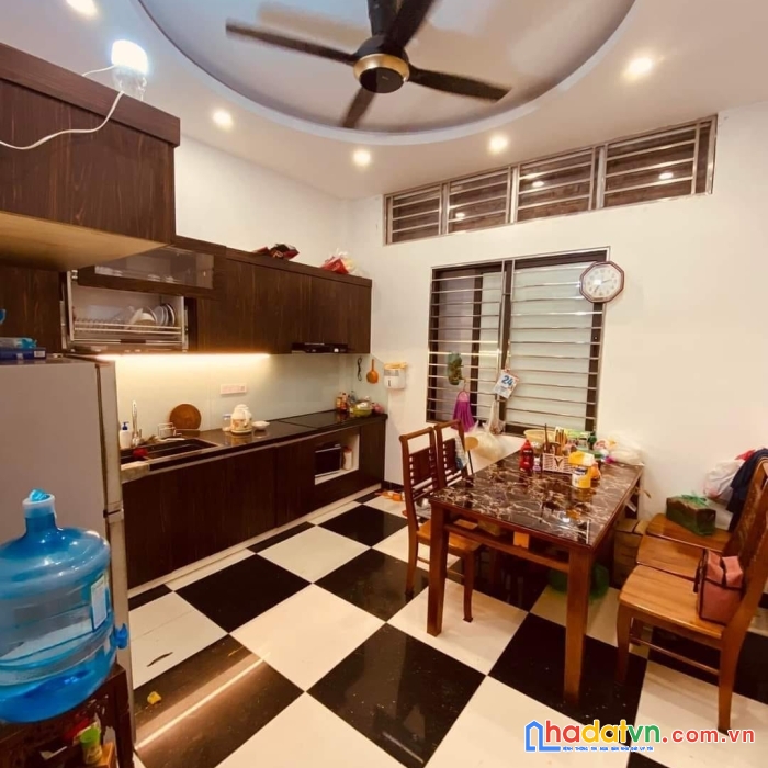 Bán nhà kim giang 40m2 x4t,mt 4m,ngõ đẹp,oto gần,giá 3,59 tỷ