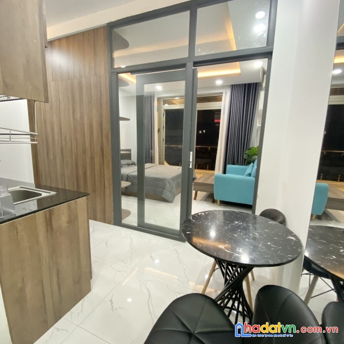 Bán tòa nhà chdv lê văn sỹ , quận 3