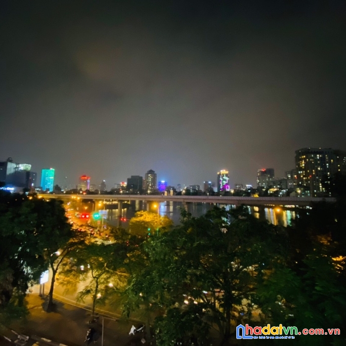 Mình đang có 1 phòng trống tầng 4 bên 77 hoàng cầu