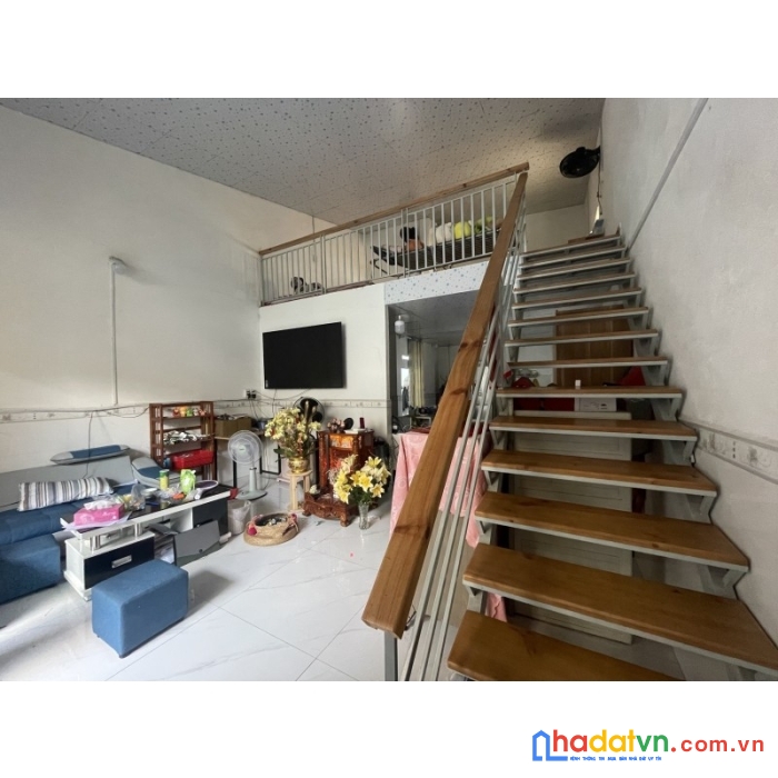 Nhà gấp bán tân thới hiệp 13 quận 12 200m2 ngang 10m chỉ 10 tỷ.