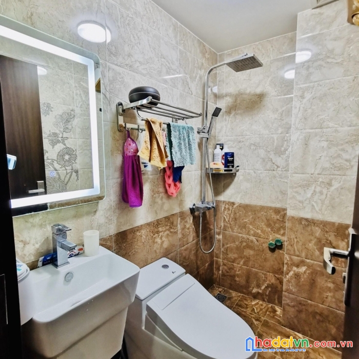 Bán nhà siêu hiếm kim ngưu, 23m, 5t, mới koong, full nội thất chỉ 3 tỷ.