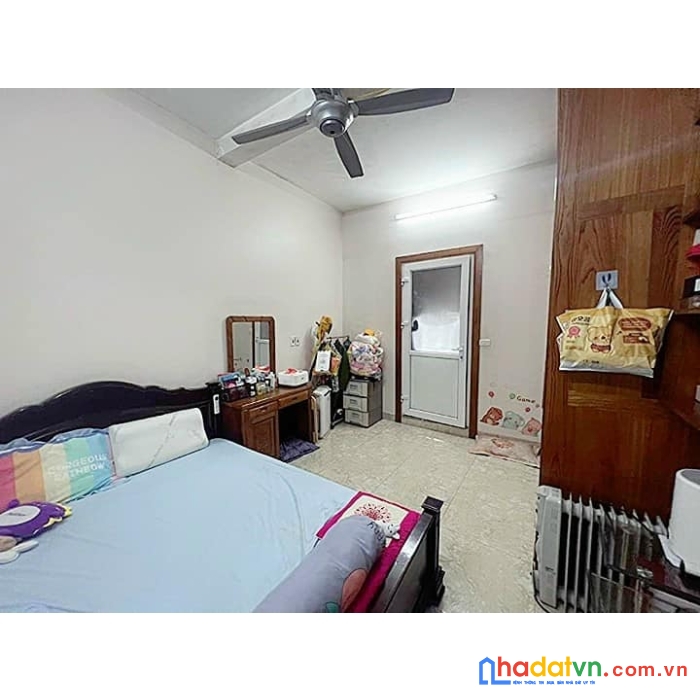 Gà đẻ trứng vàng - trung tâm ngã tư sở gần royacity - nhà 5 tầng - dt: 45m2 nhà 8 phòng ngủ chủ